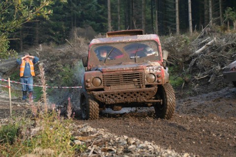 Bridgnorth's Ian Rochelle followed up his Baja GB victory by clinching the 2006 Matador Tyres National Hillrally Championship. 